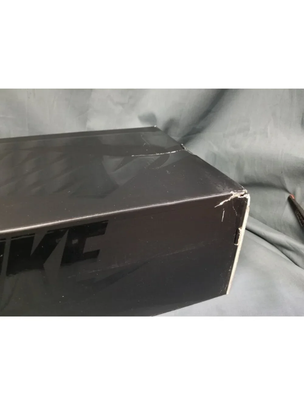 Women's Nike Air Max Muse Black Metallic Silver Sneakers Mesh Size 9 NEW IN BOX!